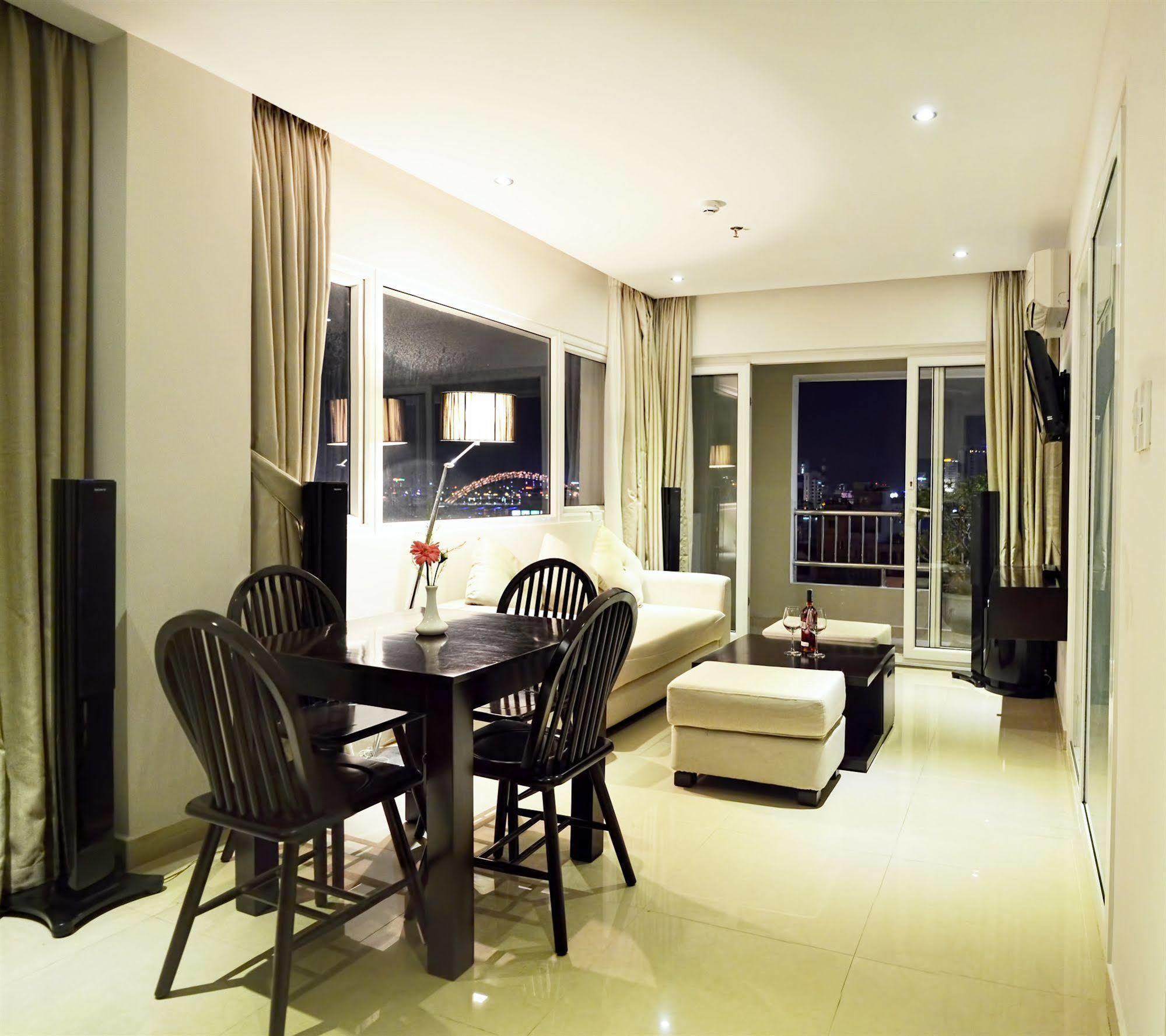 D&C Hotel Da Nang Exterior photo