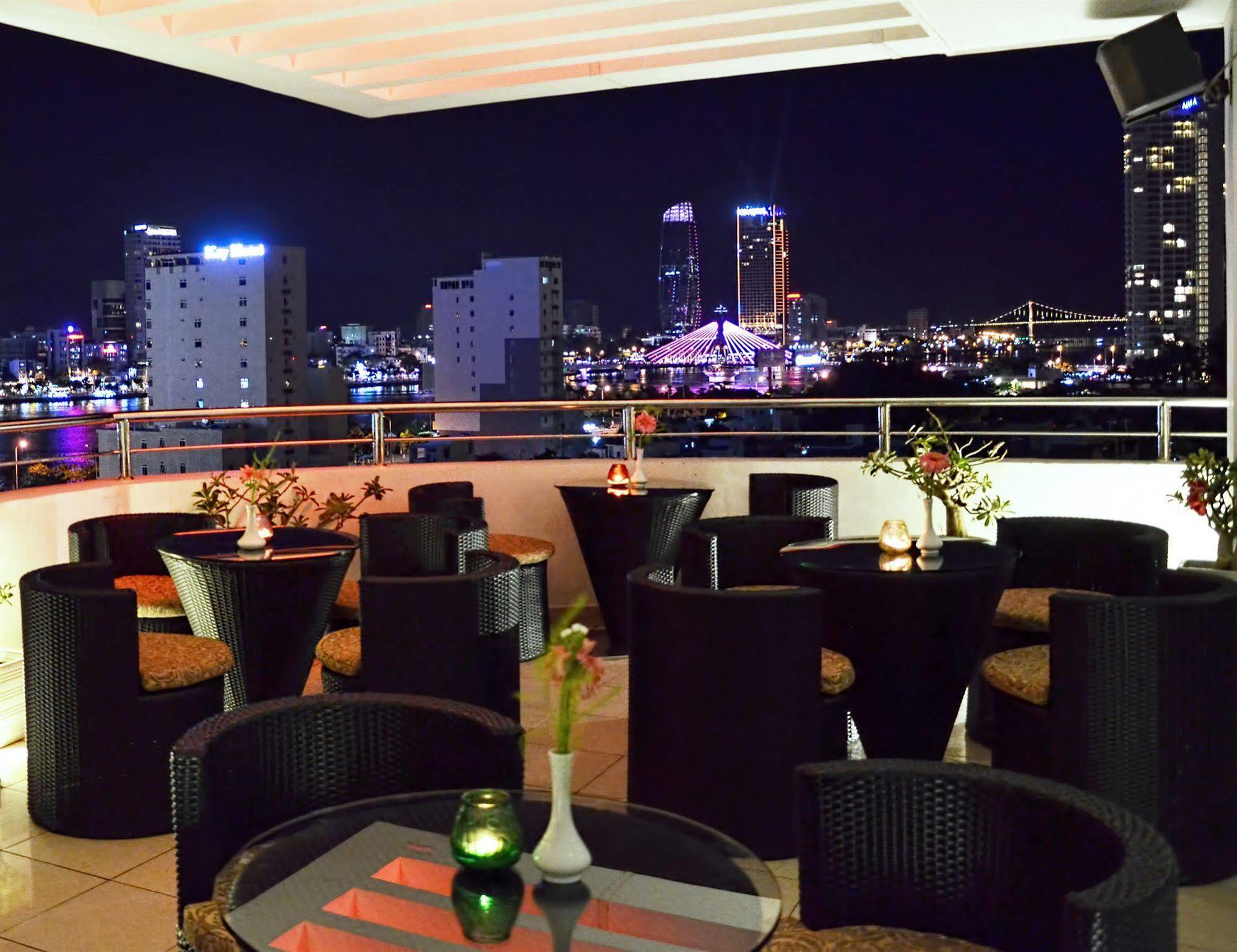 D&C Hotel Da Nang Exterior photo